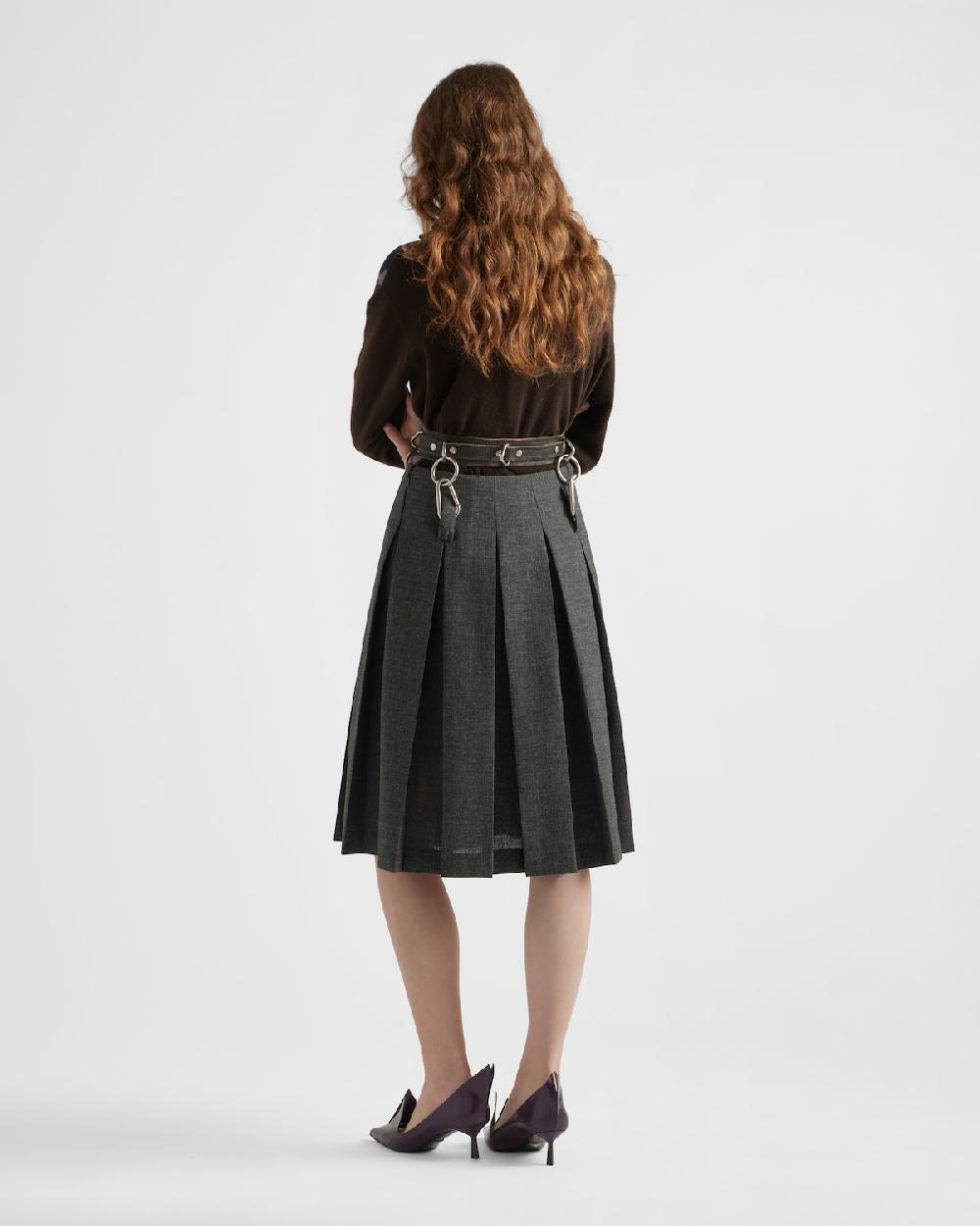 Prada Falda plisada con cinturón y pespuntes Oferta exclusiva