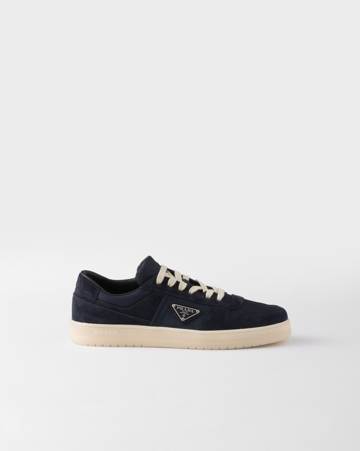 Prada Zapatillas Downtown de Re-Nylon y ante Outlet online