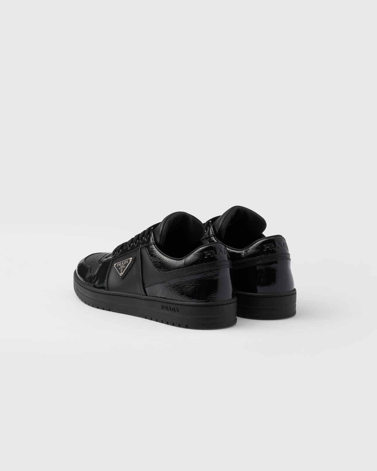 Prada Zapatillas Downtown de piel Gran oferta