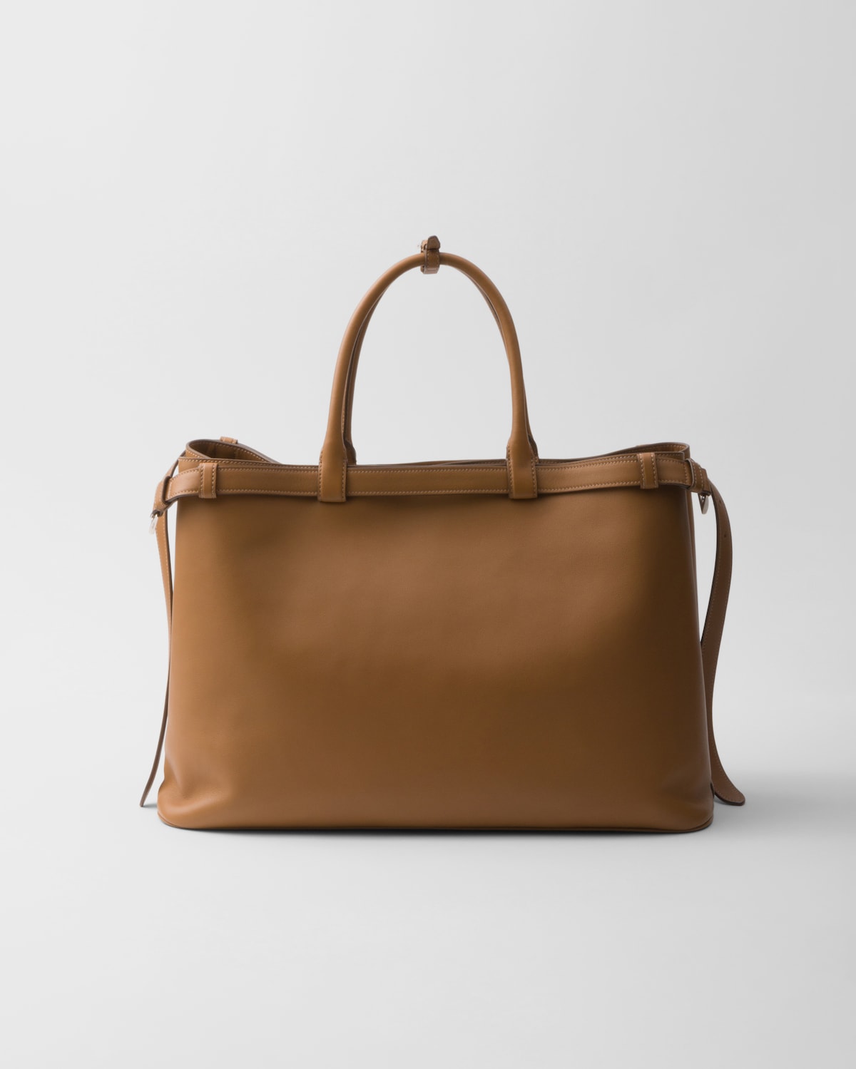 Prada Bolso de piel Prada Buckle con cinturón doble Tienda de fábrica