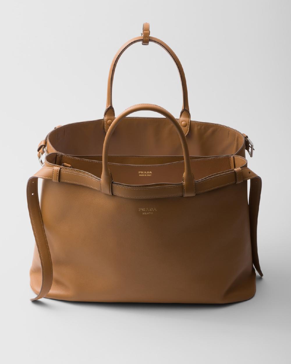 Prada Bolso de piel Prada Buckle con cinturón doble Tienda de fábrica