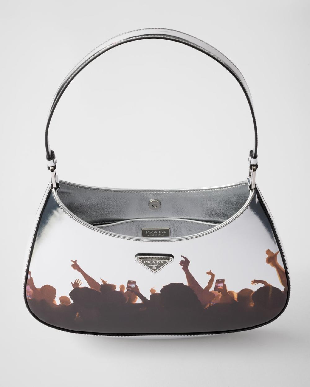 Prada Bolso bandolera Prada Cleo de piel cepillada estampada Grandes ahorros