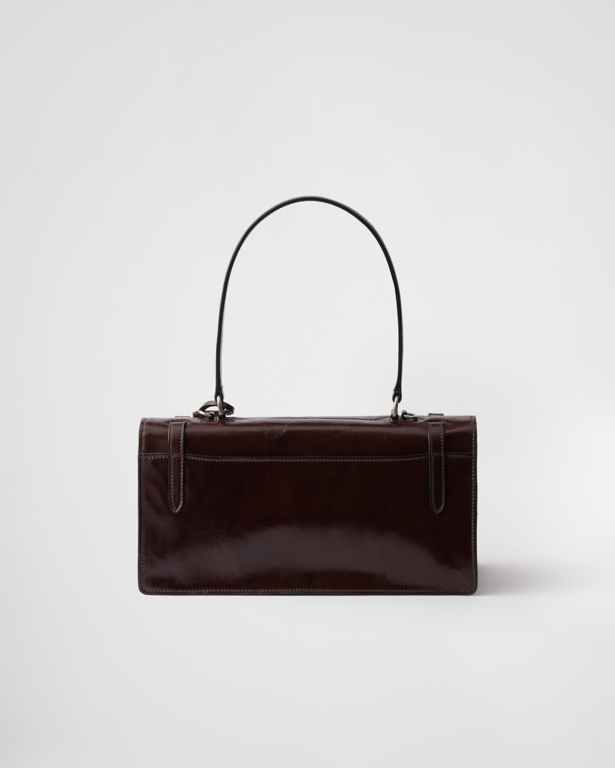 Prada Bolso de piel mediano Ventas relámpago