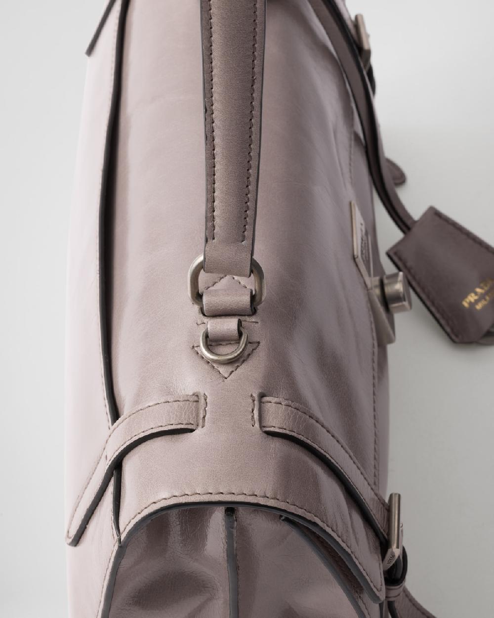Prada Bolso de piel mediano Descuento