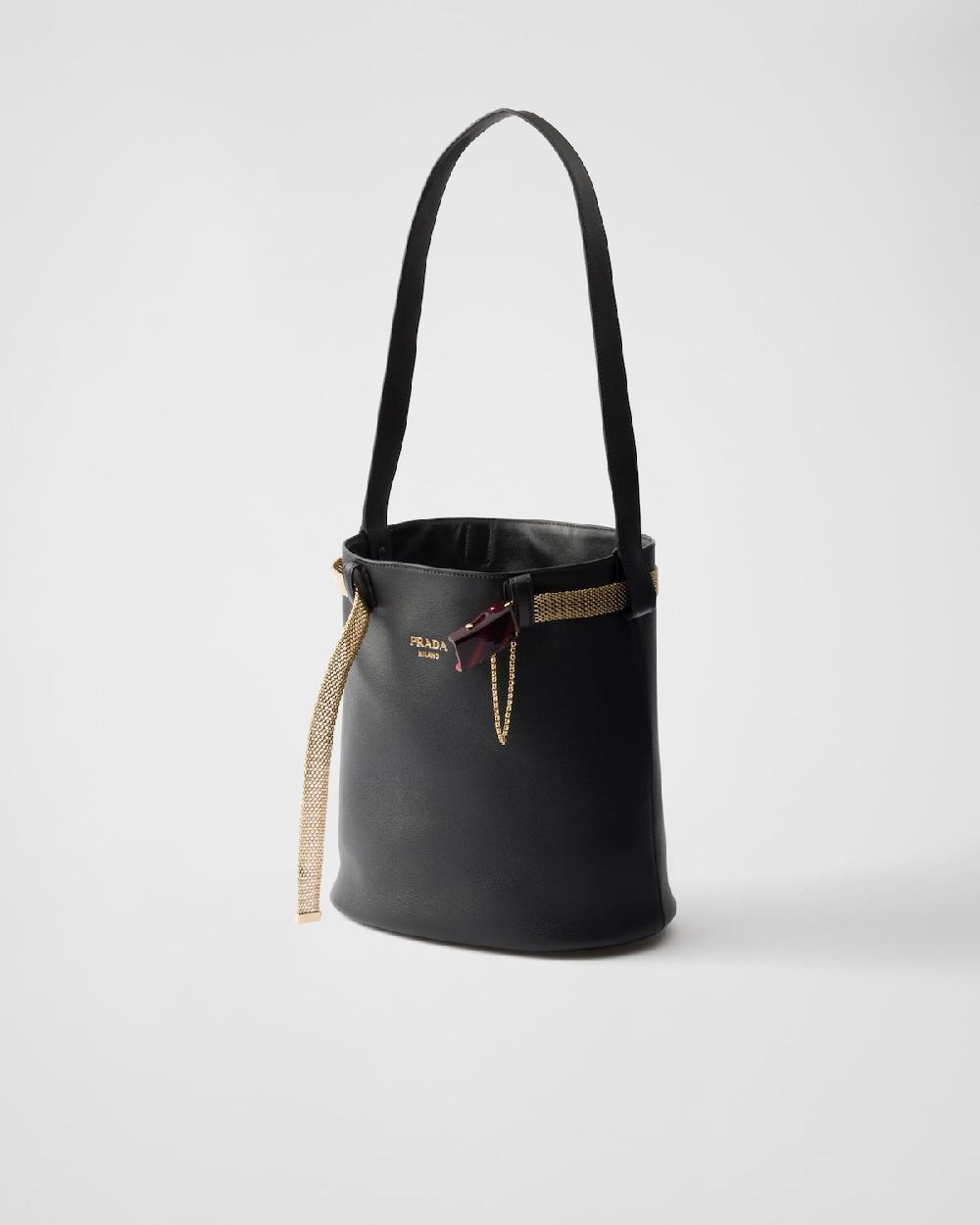 Prada Bolso saco Prada Buckle de piel con cinturón joya Envío gratis