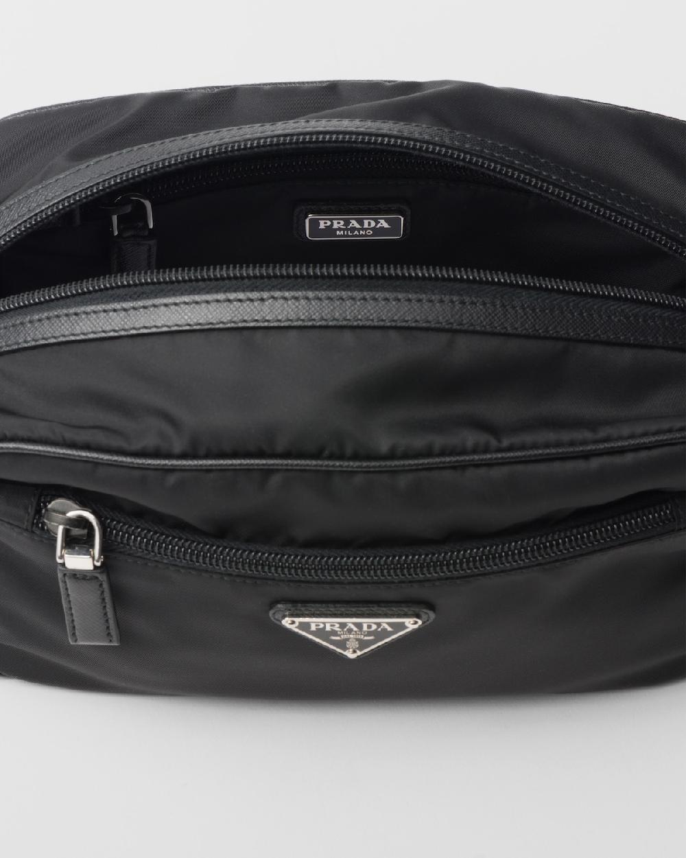 Prada Pouch de viaje de Re-Nylon y piel Saffiano ÚLTIMAS EDICIONES