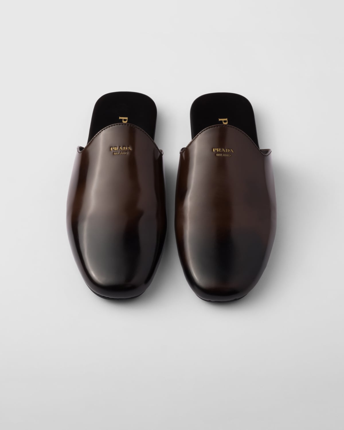 Prada Mules de piel cepillada Promoción por tiempo limitado