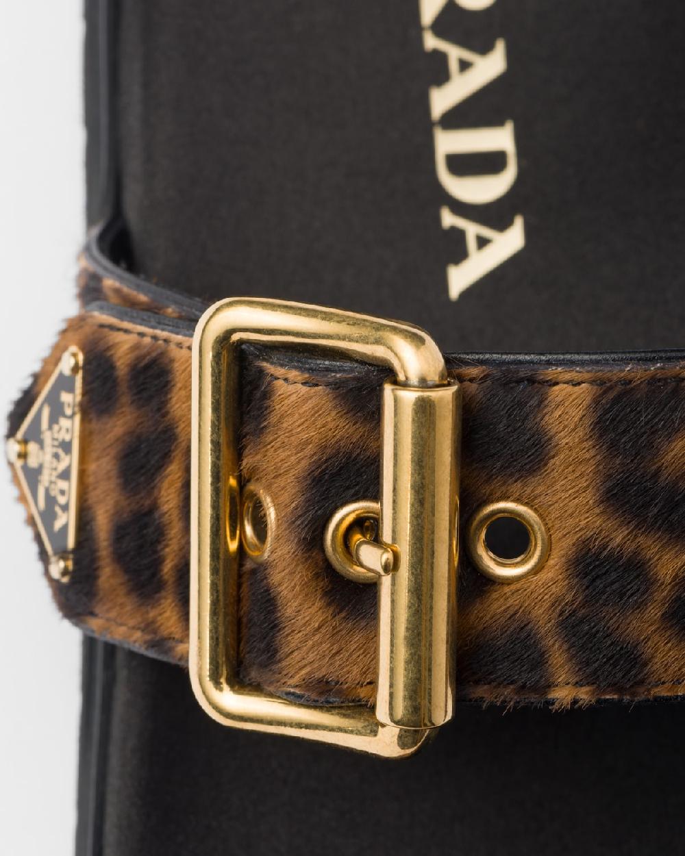 Prada Sandalias planas de piel estampada Última moda