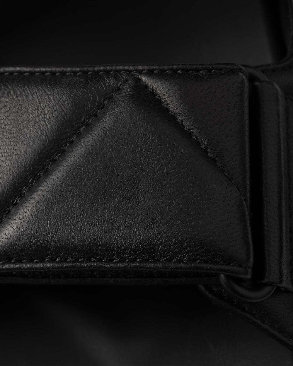 Prada Sandalias planas de napa acolchada Ofertas de temporada