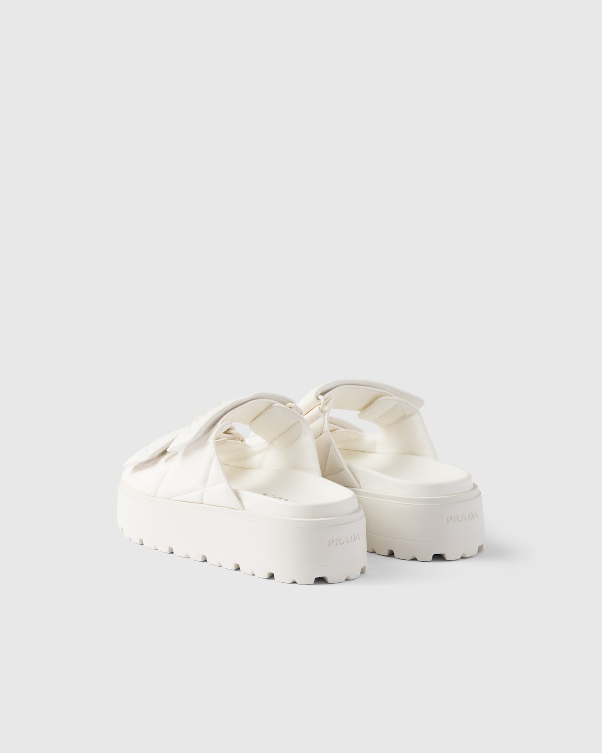 Prada Sandalias planas de napa acolchada Precio ultrabajo