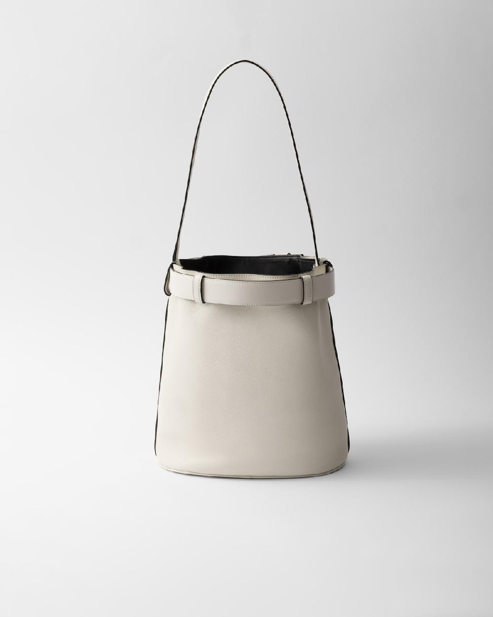 Prada Bolso saco Prada Buckle de piel con cinturón En oferta