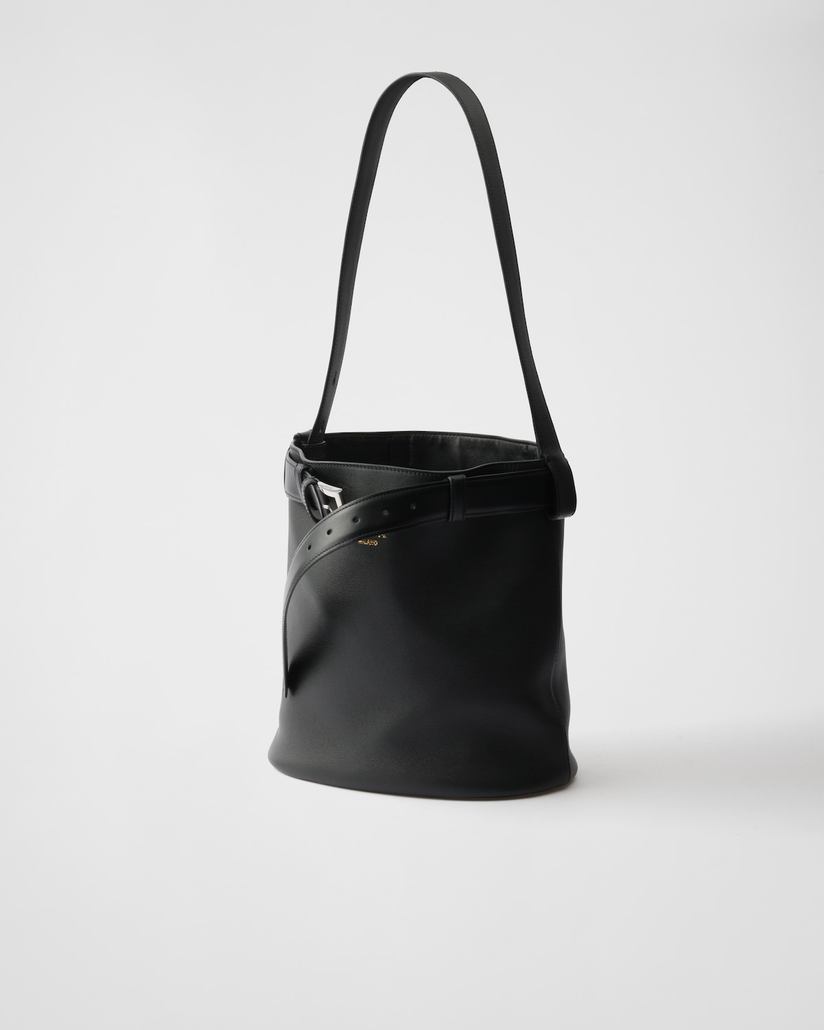 Prada Bolso saco Prada Buckle de piel con cinturón Descuentos del mes