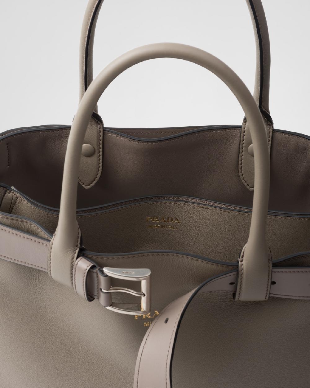 Prada Bolso grande de piel Prada Buckle con cinturón Descuento por venta flash
