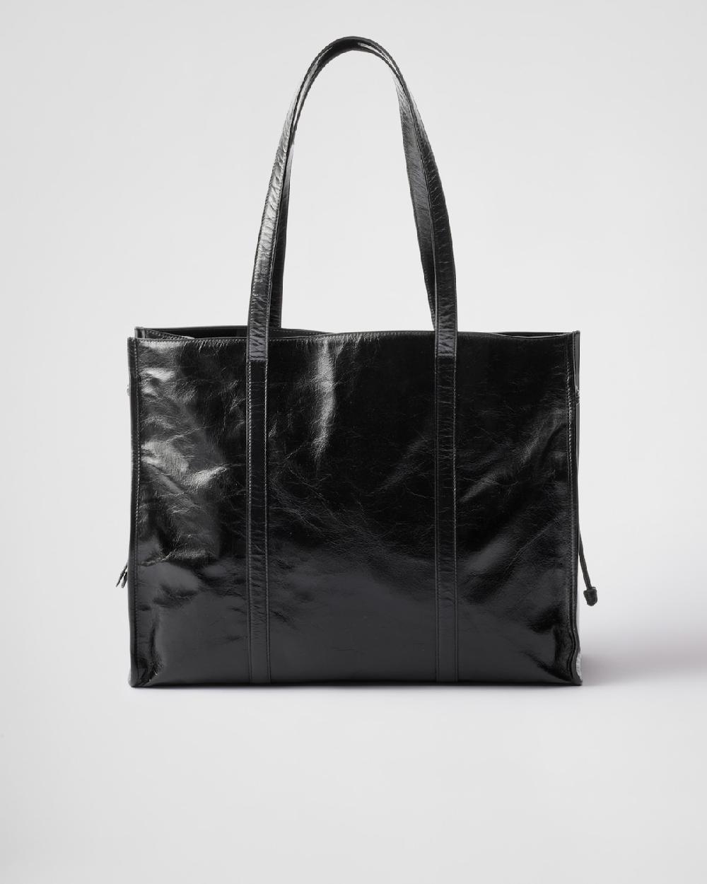 Prada Bolso tote grande de piel 2025