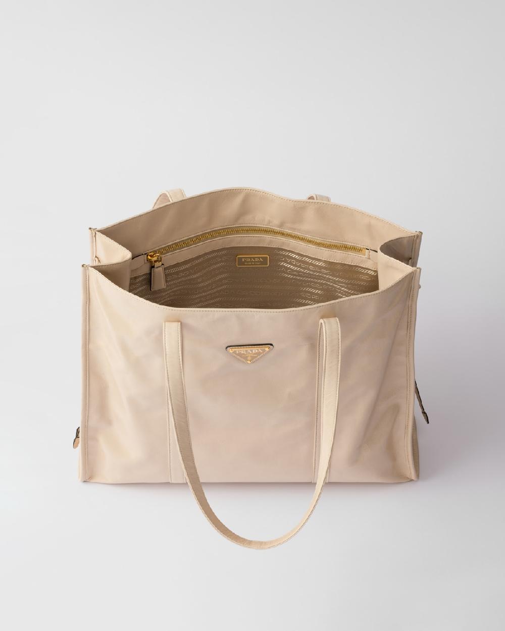 Prada Bolso tote grande de piel En línea