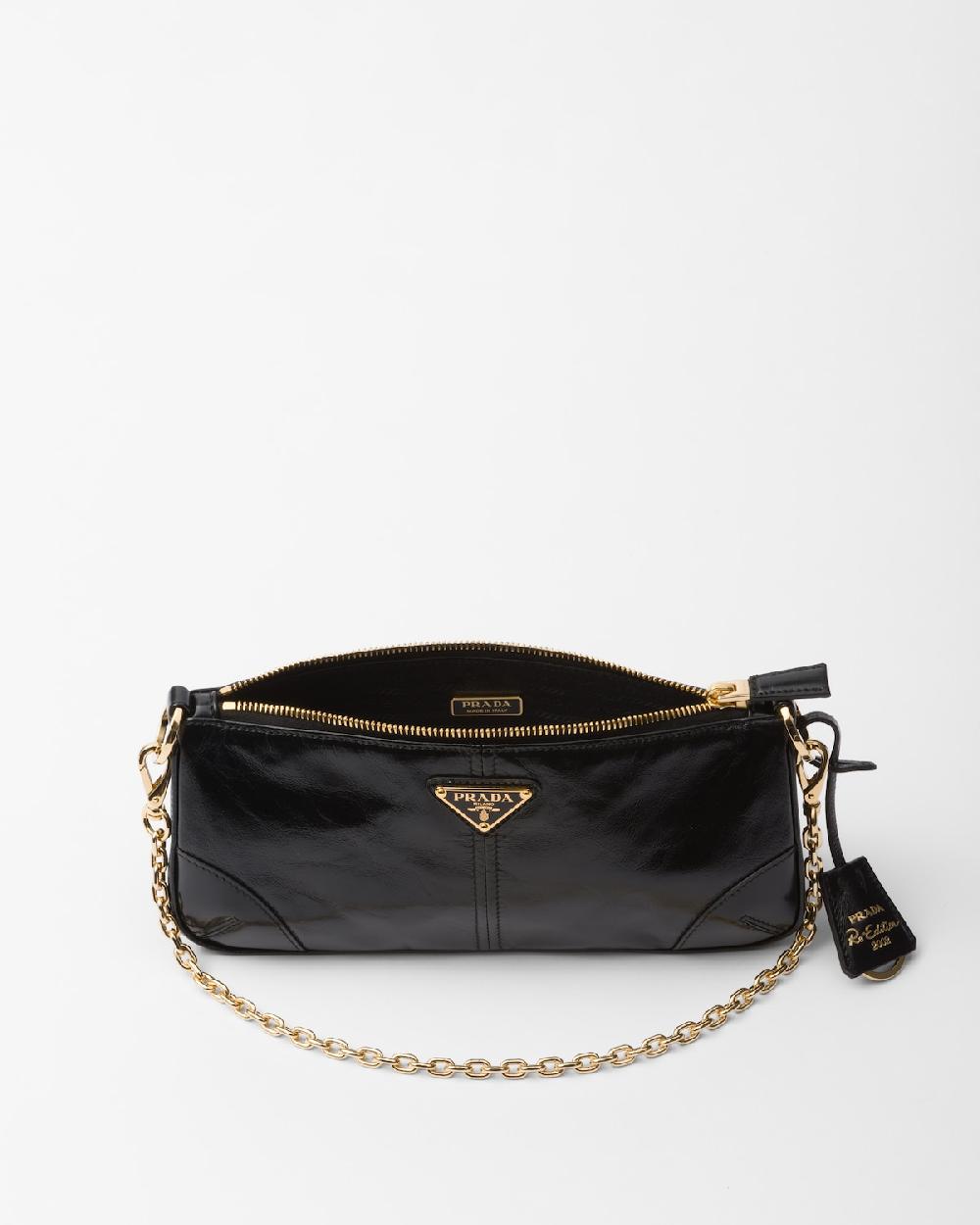 Prada Bolso bandolera mediano de piel Prada Re-Edition 2002 Outlet
