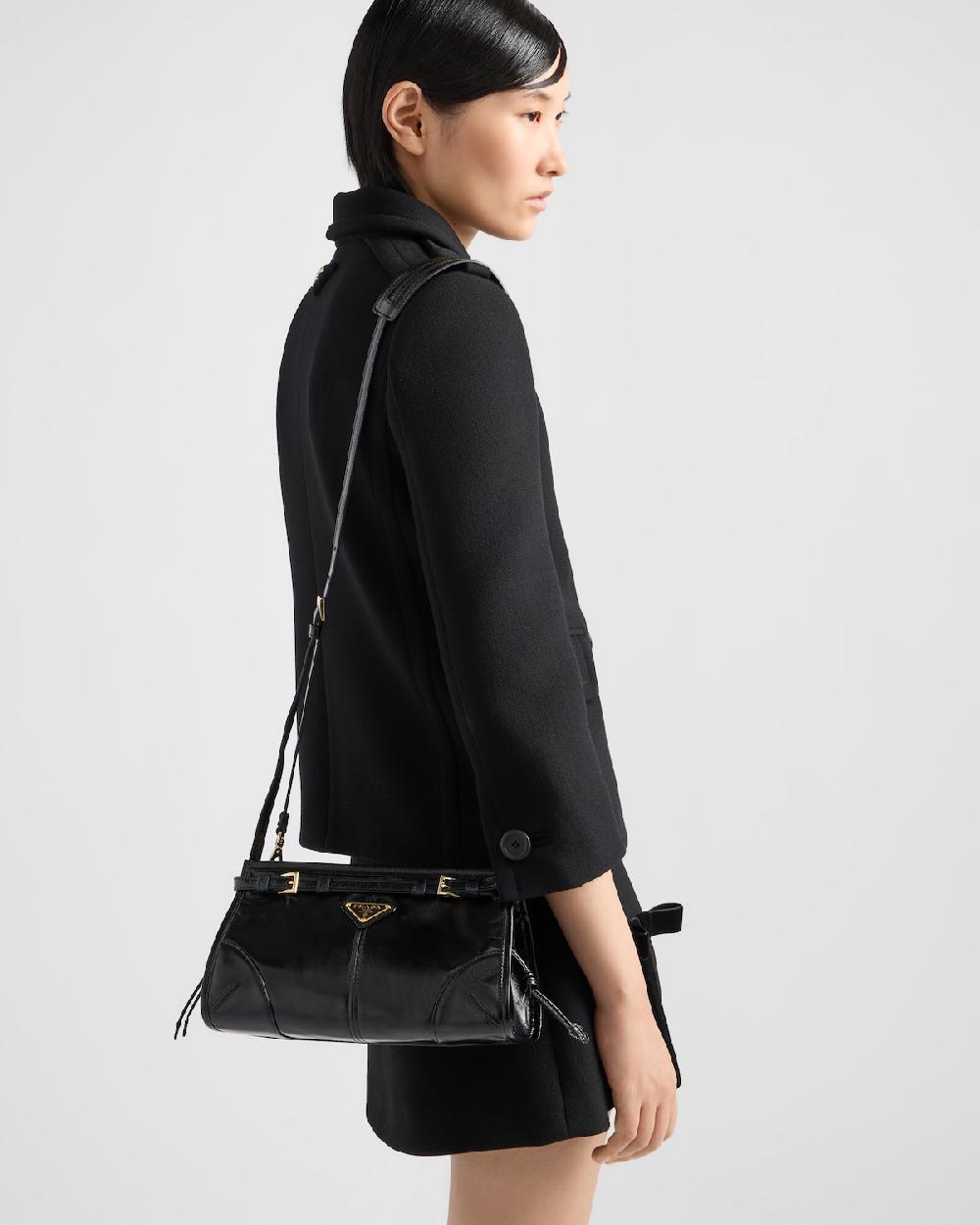 Prada Bandolera pequeña de piel