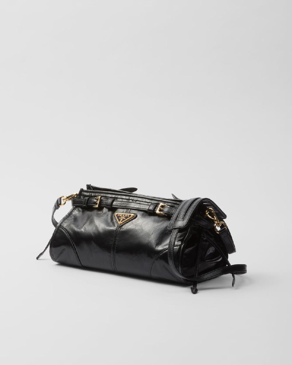Prada Bandolera pequeña de piel En oferta