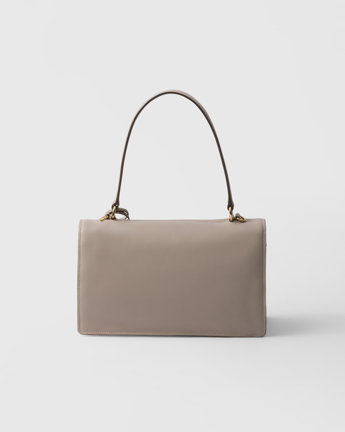 Prada Bolso bandolera Prada Soft Sound de piel mediano Descuento