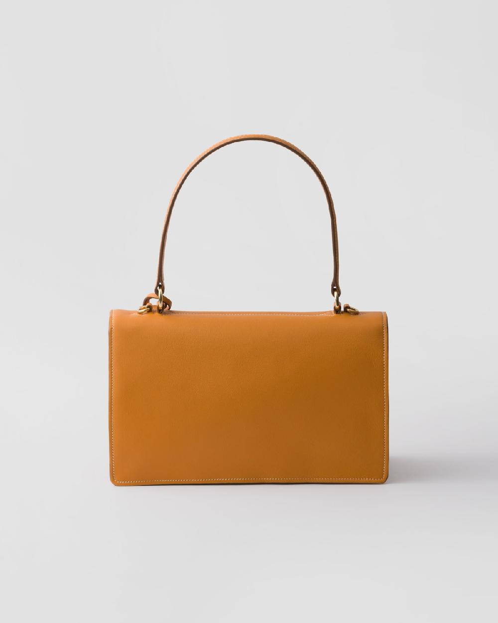 Prada Bolso bandolera Prada Soft Sound de piel mediano Liquidación