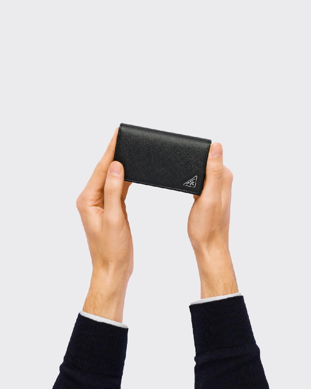 Prada Tarjetero de piel Saffiano En oferta