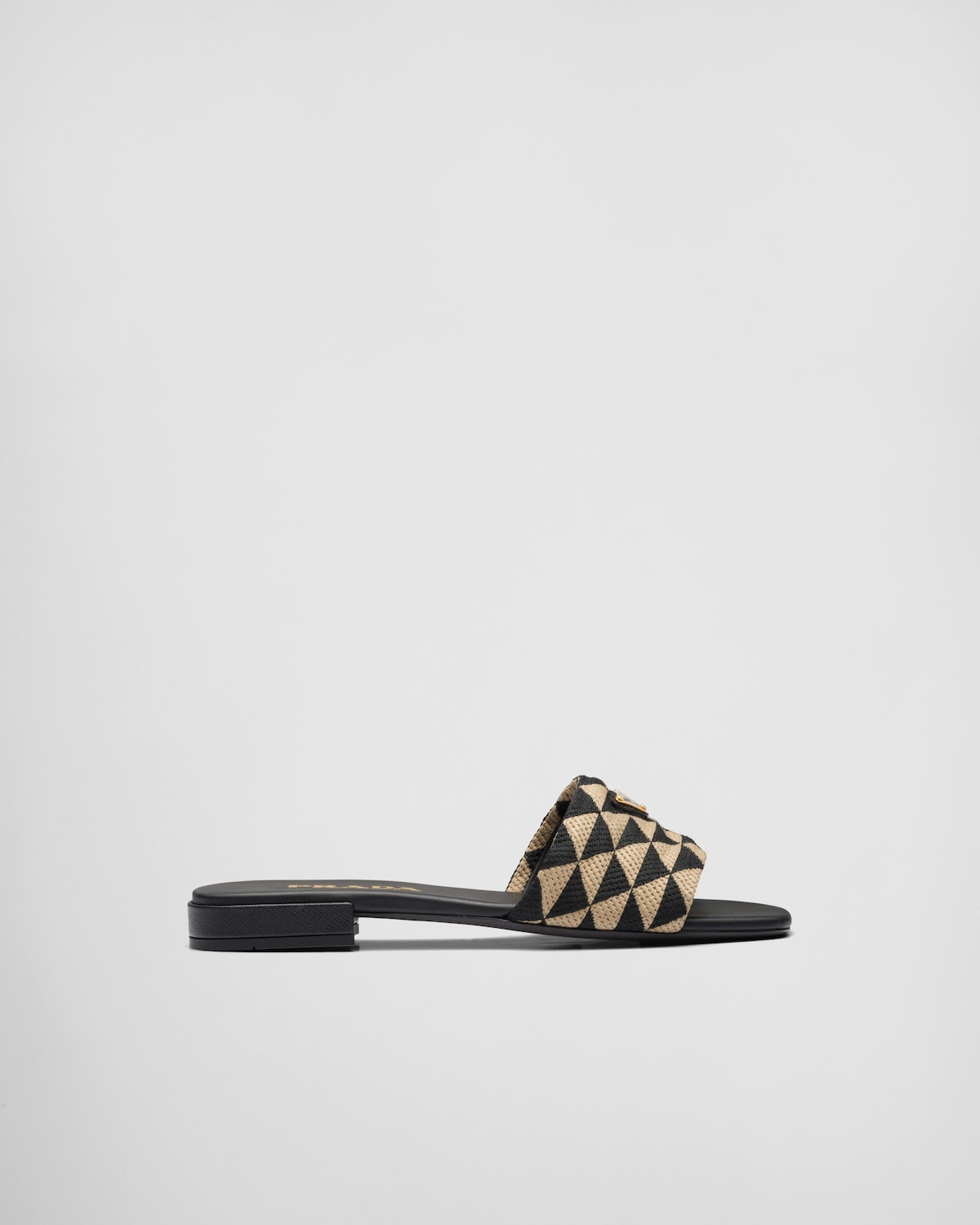 Prada Sandalias en tela bordada
