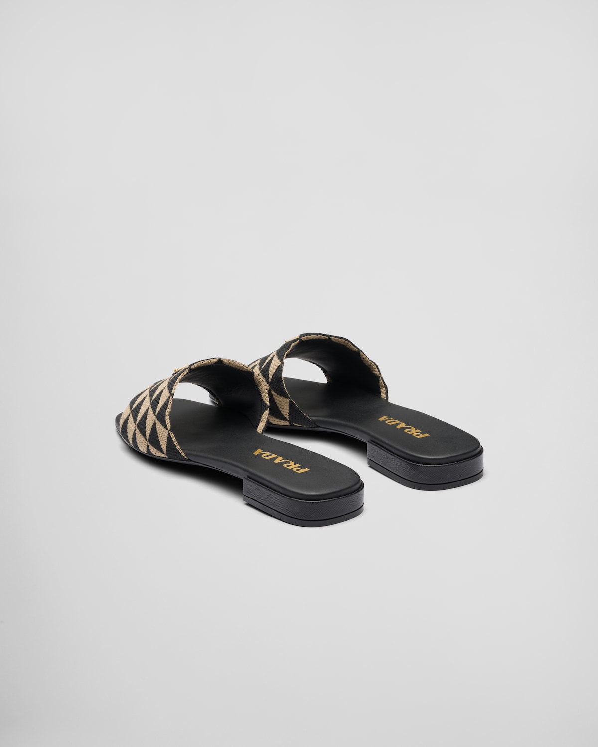 Prada Sandalias en tela bordada Outlet