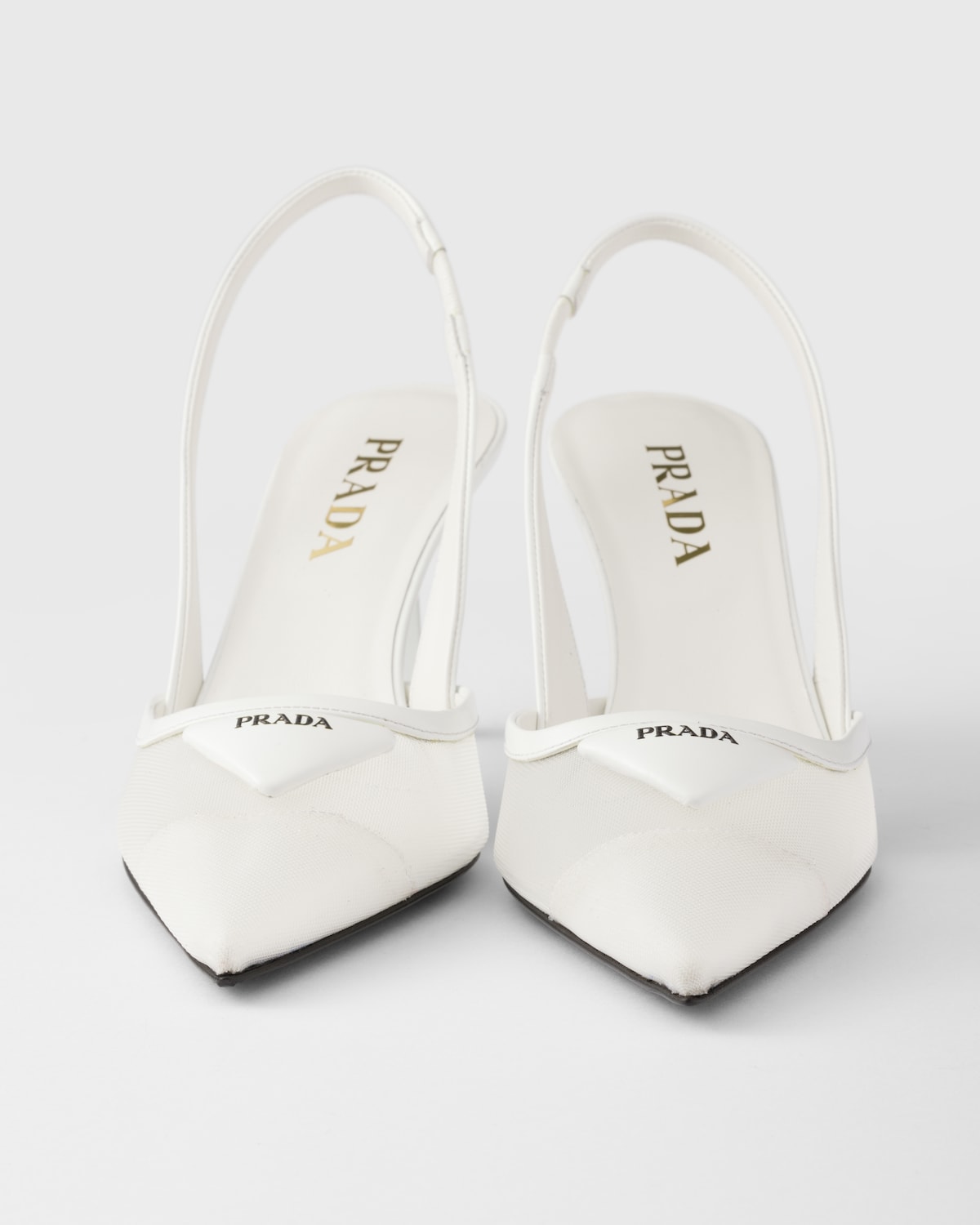 Prada Zapatos de tacón destalonado de malla En oferta