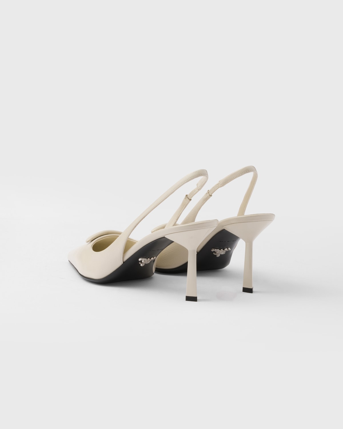 Prada Zapatos de salón destalonados de charol Saffiano Rebajas de fábrica