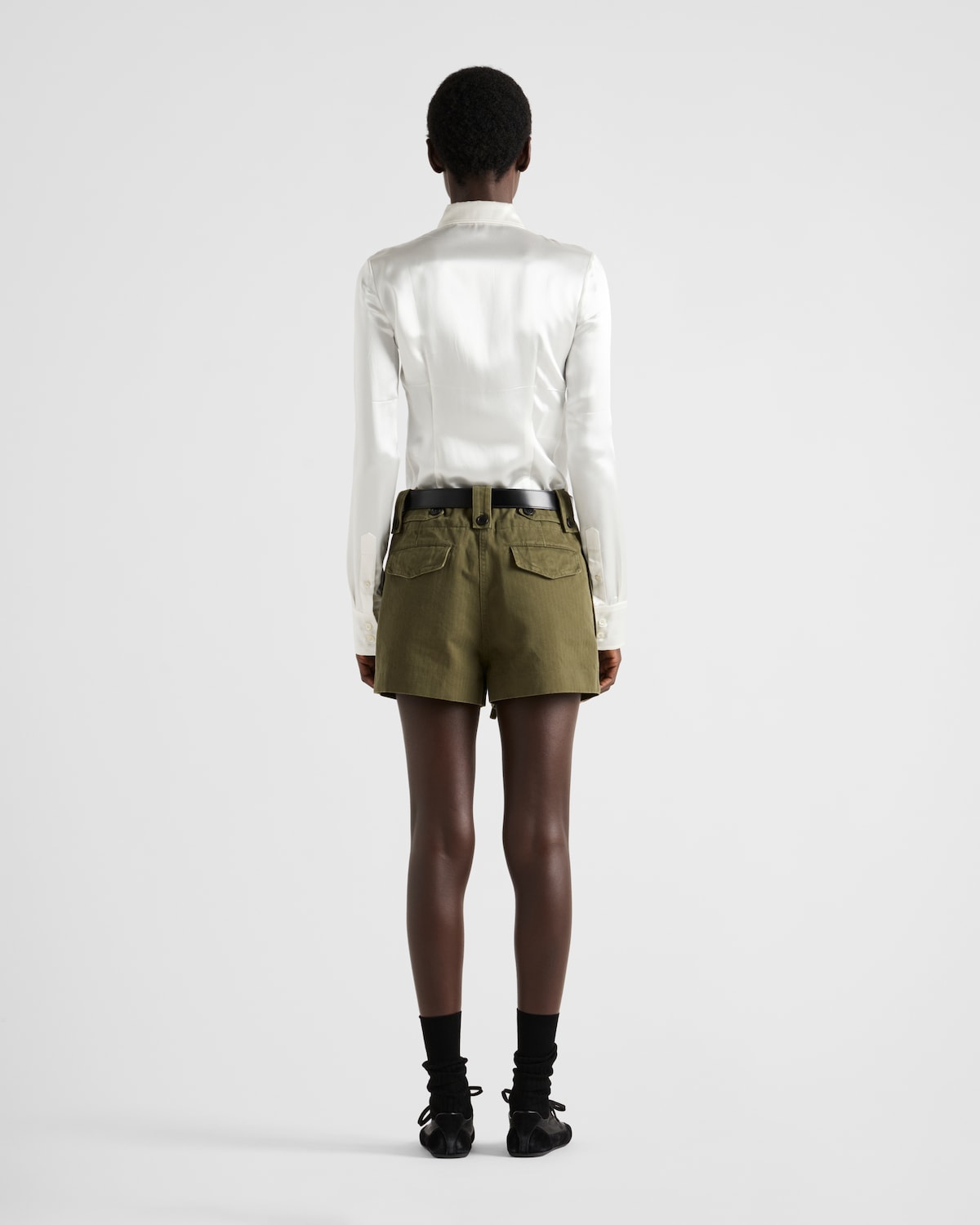Prada Pantalones cortos de chevrón lavados Los más vendidos