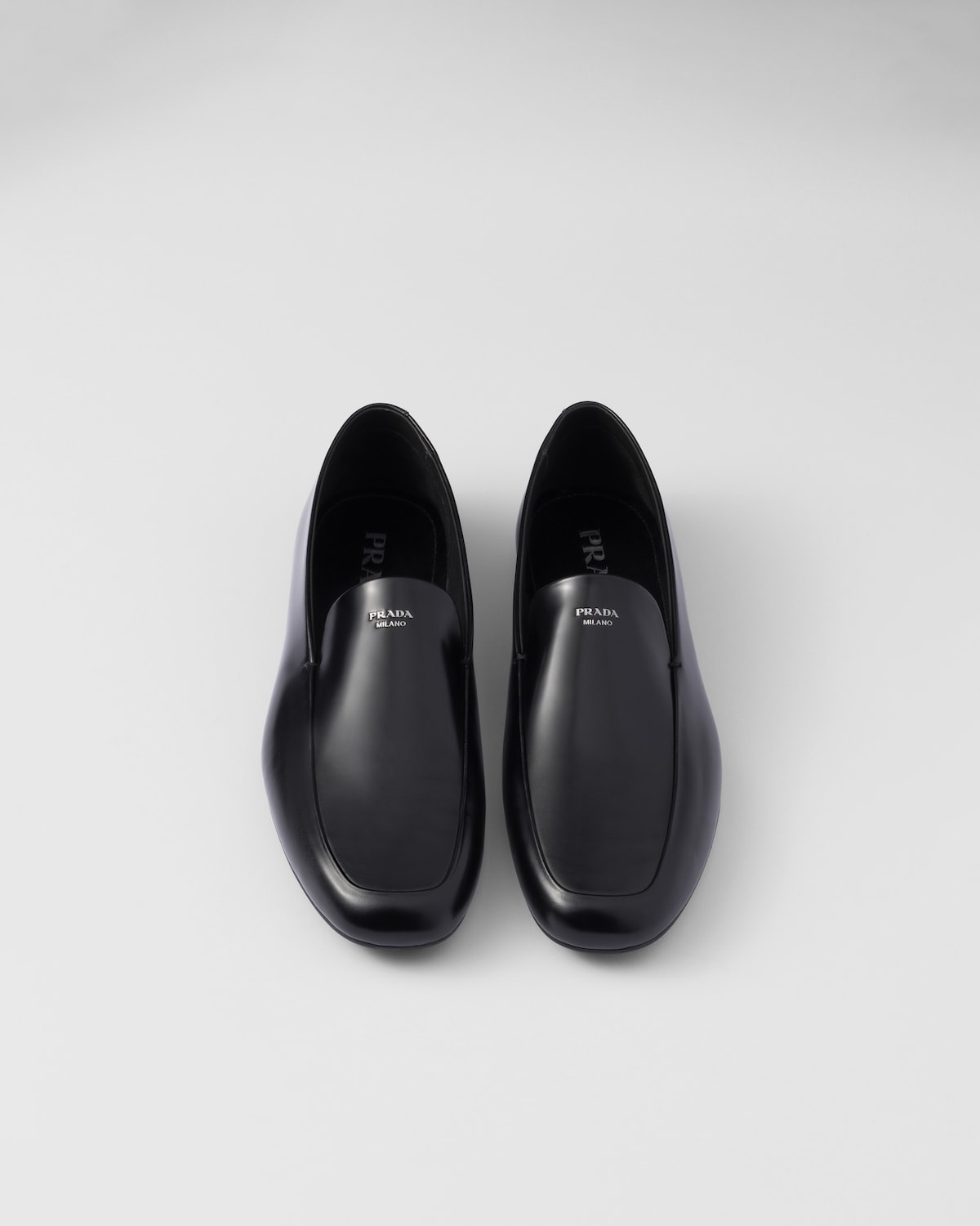Prada Mocasines de piel cepillada Descuentos del mes