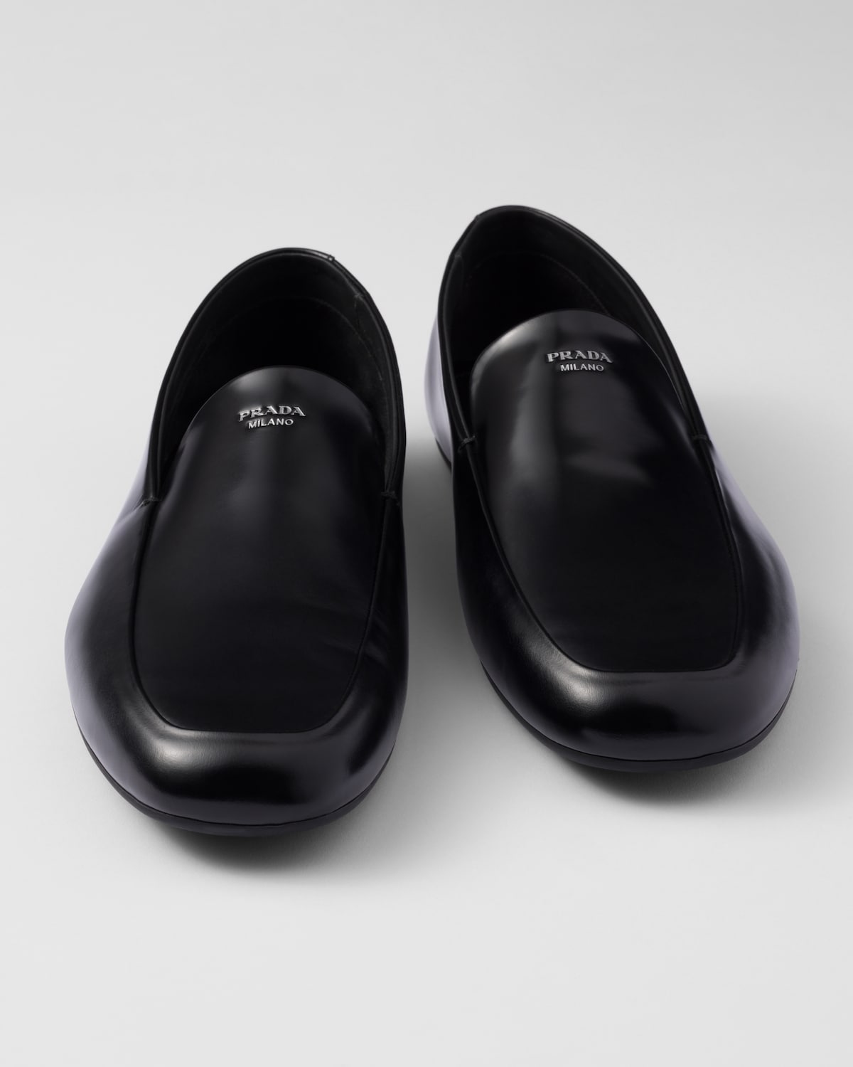 Prada Mocasines de piel cepillada Descuentos del mes