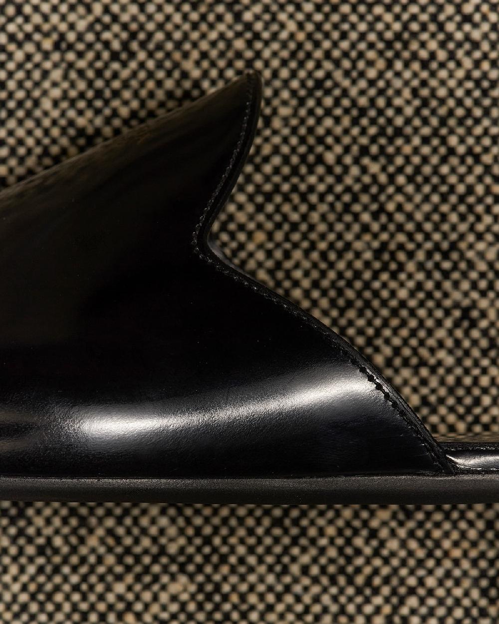 Prada Zapatillas de piel cepillada Última moda