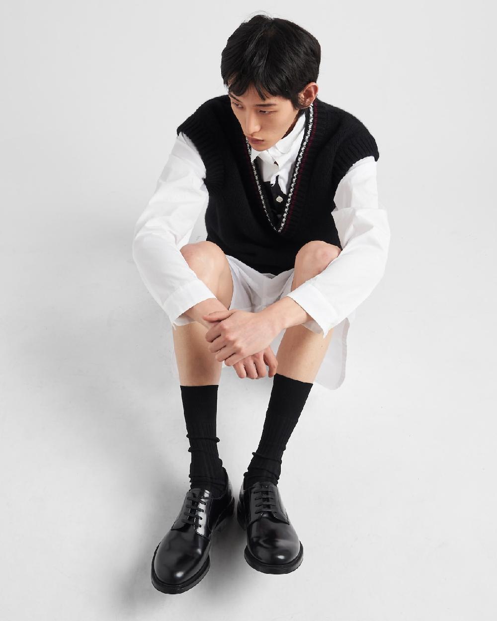 Prada Zapatos de piel cepillada con cordones Ofertas especiales