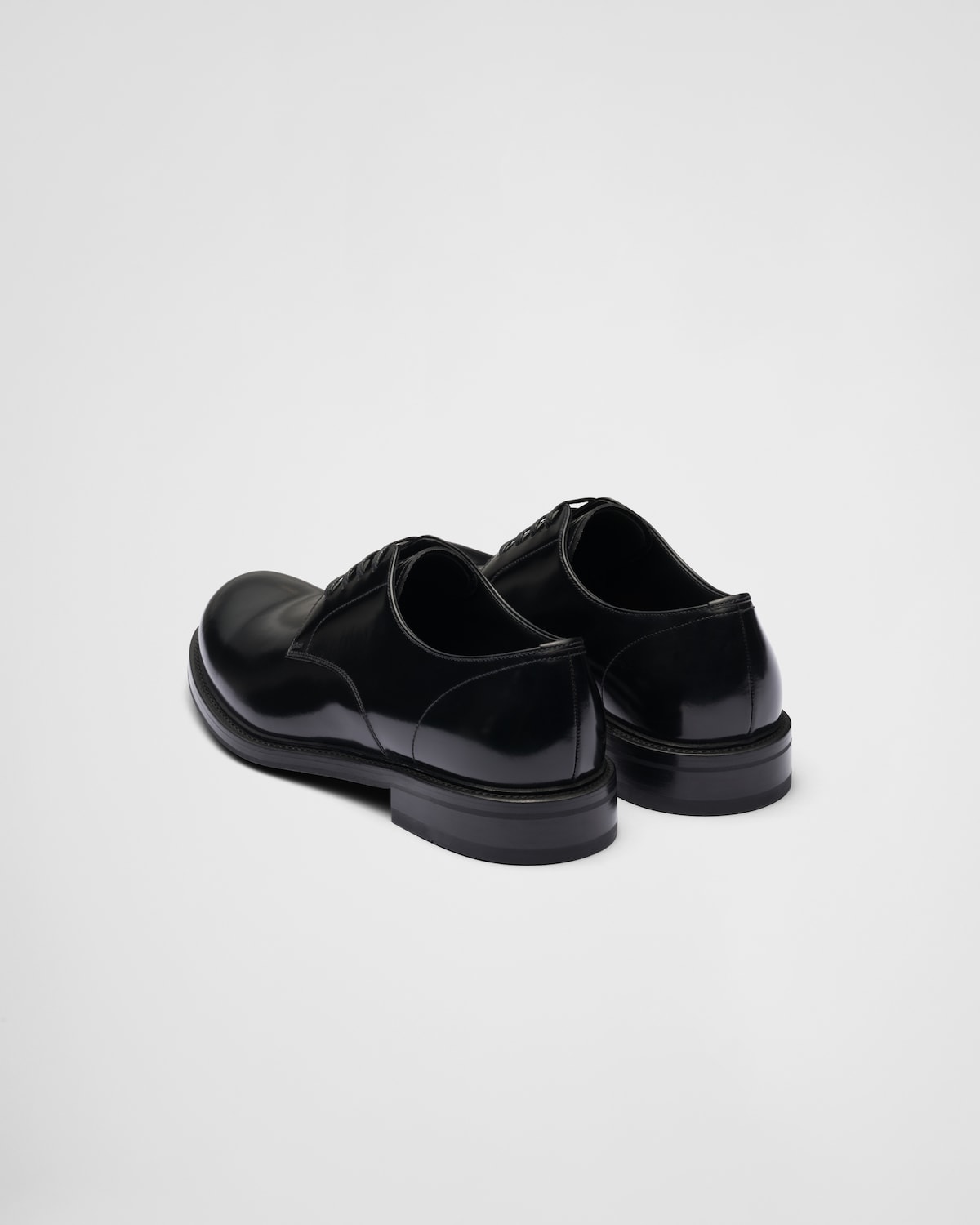 Prada Zapatos de piel cepillada con cordones Ofertas especiales