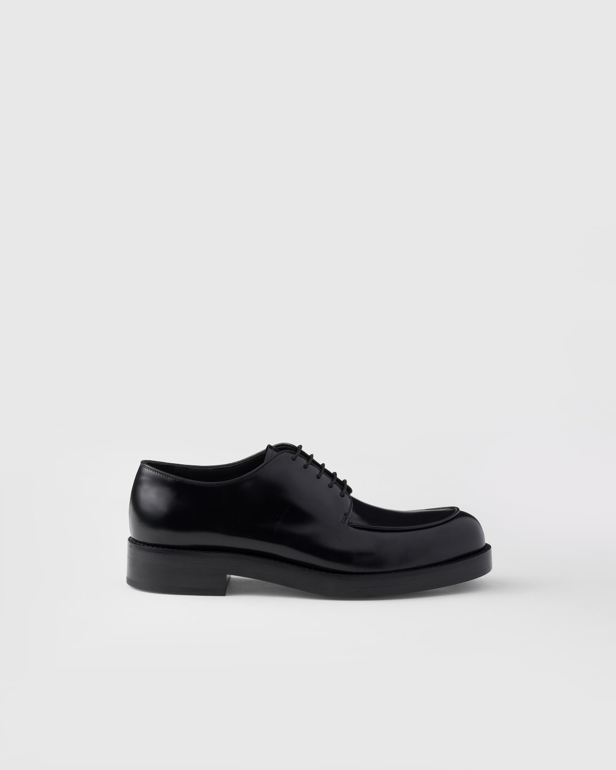 Prada Zapatos Derby de piel cepillada