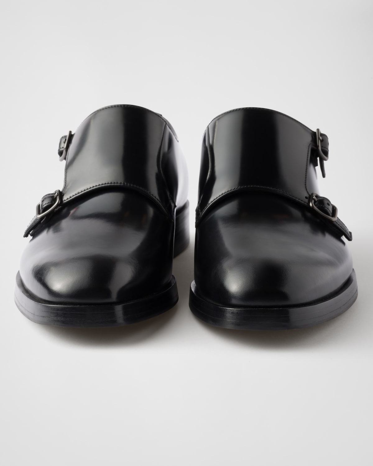Prada Zapatos de piel cepillada con doble tira y hebilla En línea