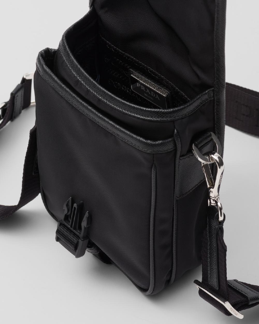 Prada Bolso bandolera de Re-Nylon y piel Saffiano Tienda