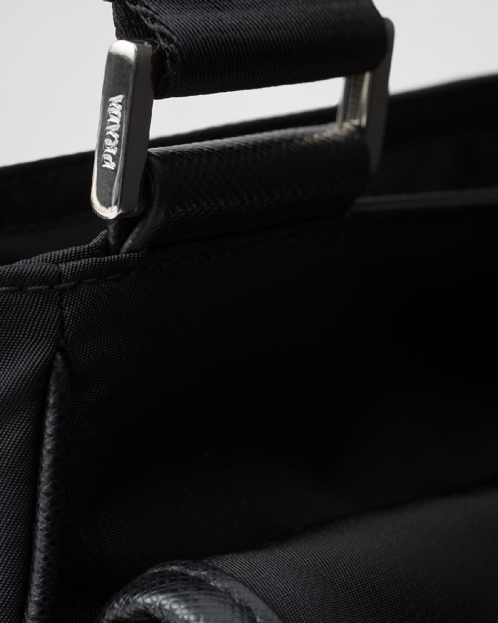 Prada Bolso bandolera de Re-Nylon y piel Saffiano Rebajas top
