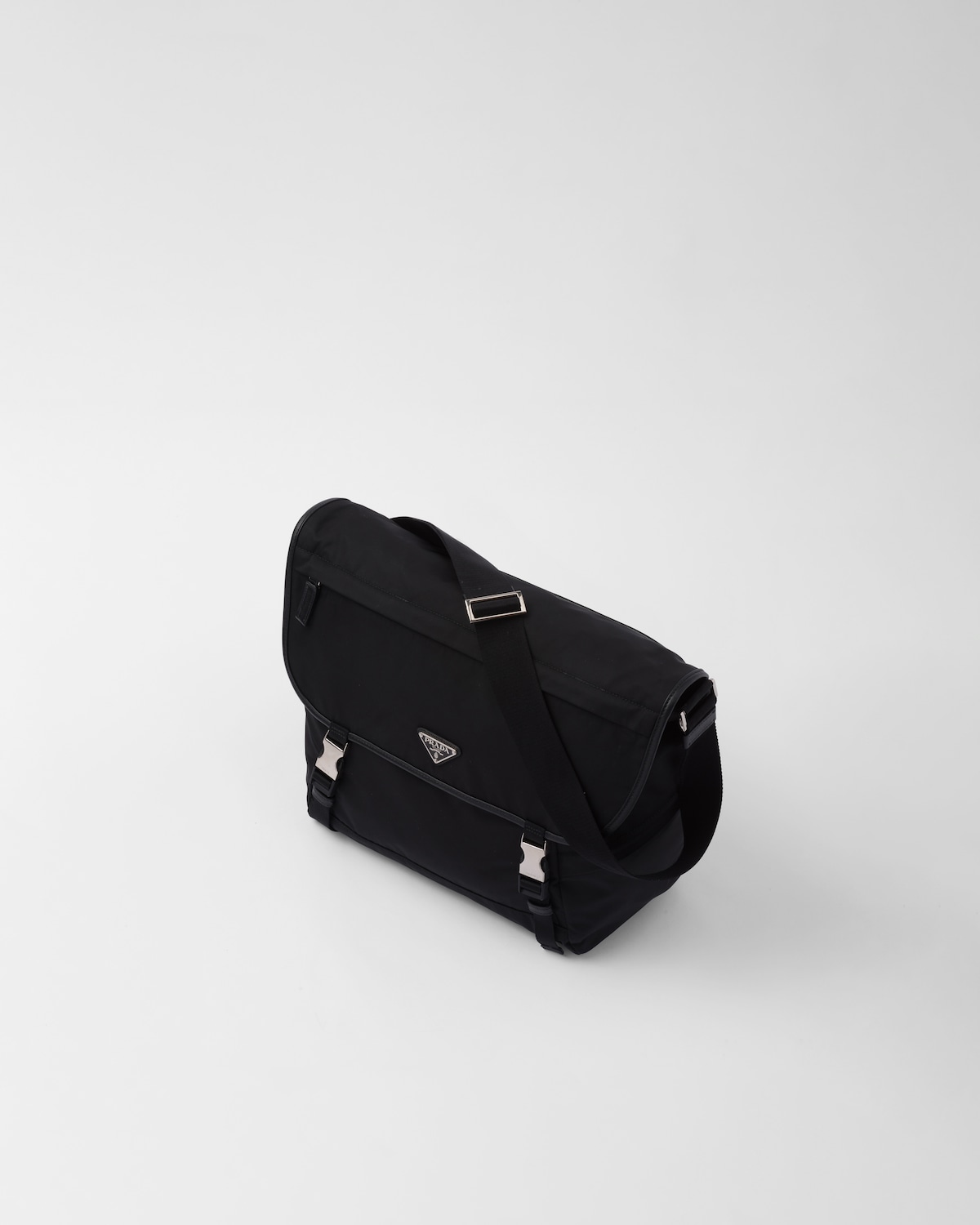 Prada Bolso bandolera de Re-Nylon y piel Saffiano Oferta especial