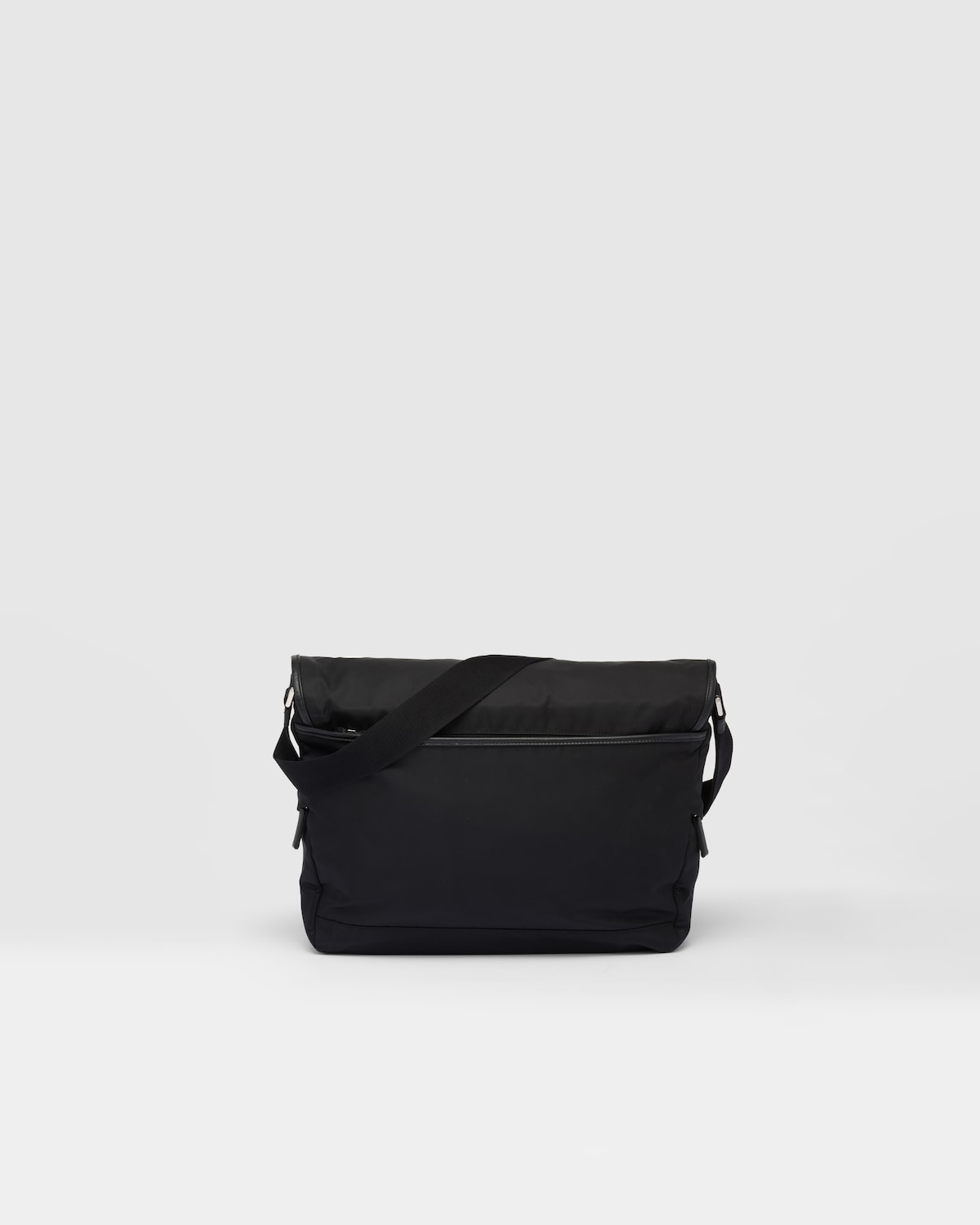 Prada Bolso bandolera de Re-Nylon y piel Saffiano Oferta especial