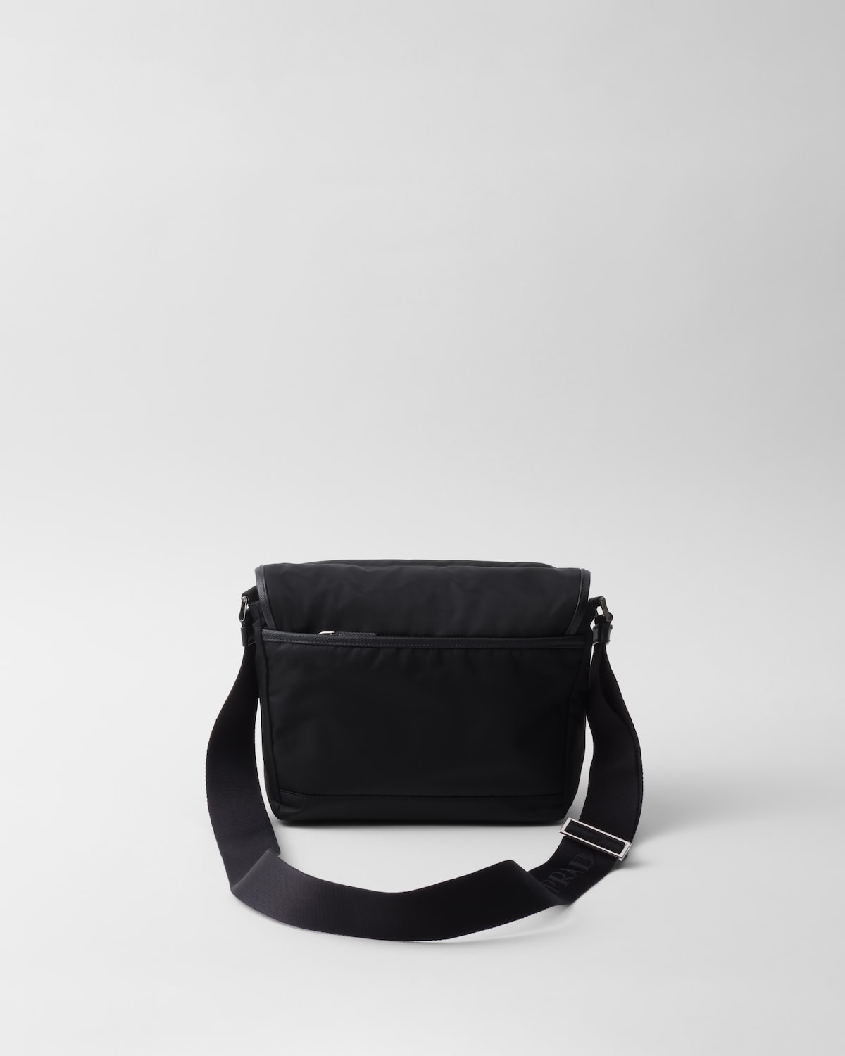 Prada Bolso bandolera de Re-Nylon y piel Saffiano Envío gratis