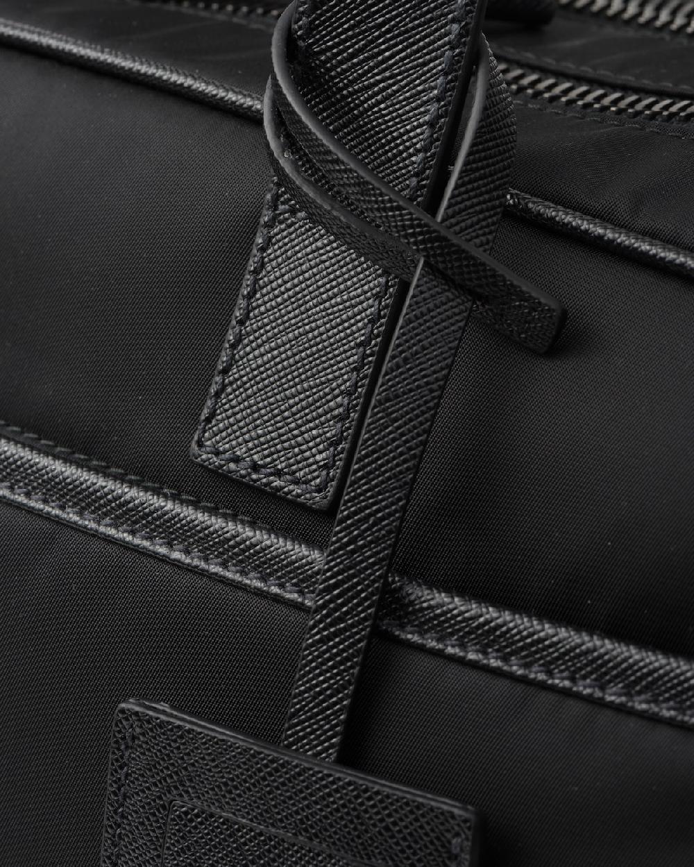 Prada Maletín de Re-Nylon y piel Saffiano Último día