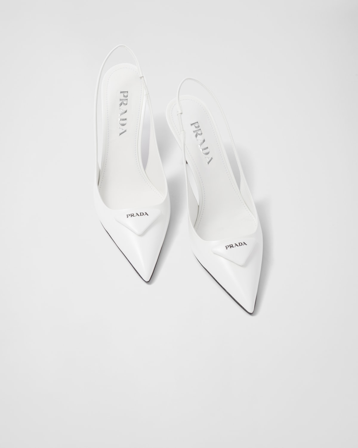 Prada Zapatos de salón slingbacks en piel cepillada Oferta exclusiva