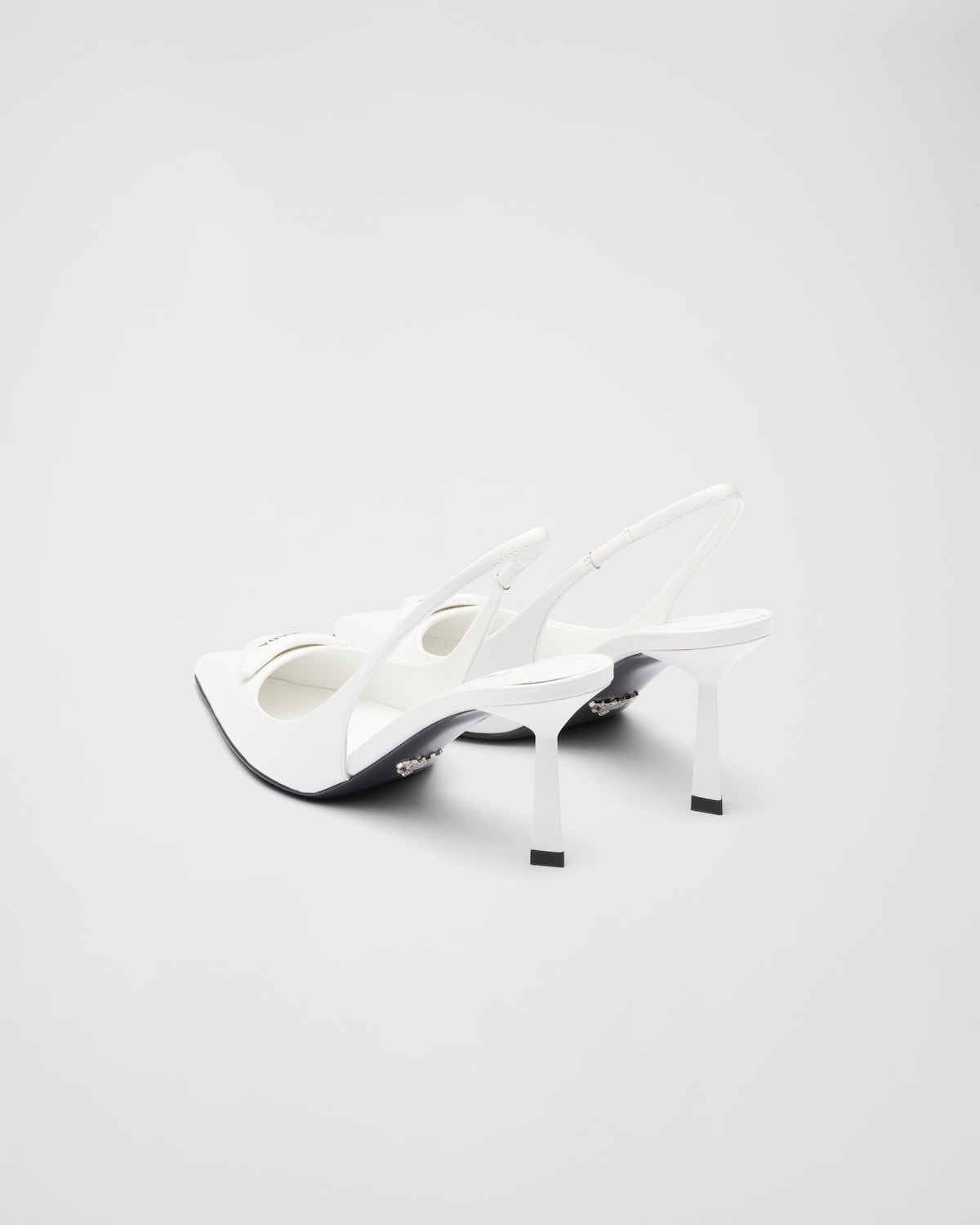 Prada Zapatos de salón slingbacks en piel cepillada Oferta exclusiva