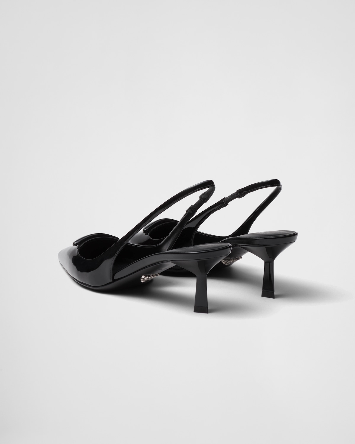 Prada Zapatos de salón destalonados de charol Última moda
