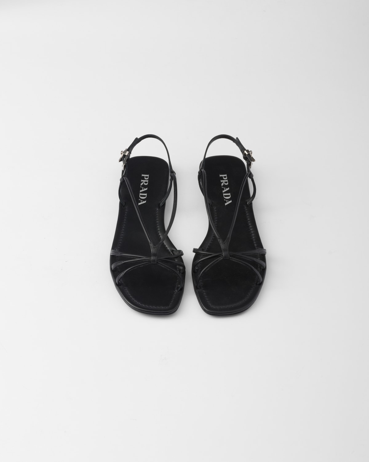 Prada Sandalias planas de piel Rebajas de fin de temporada