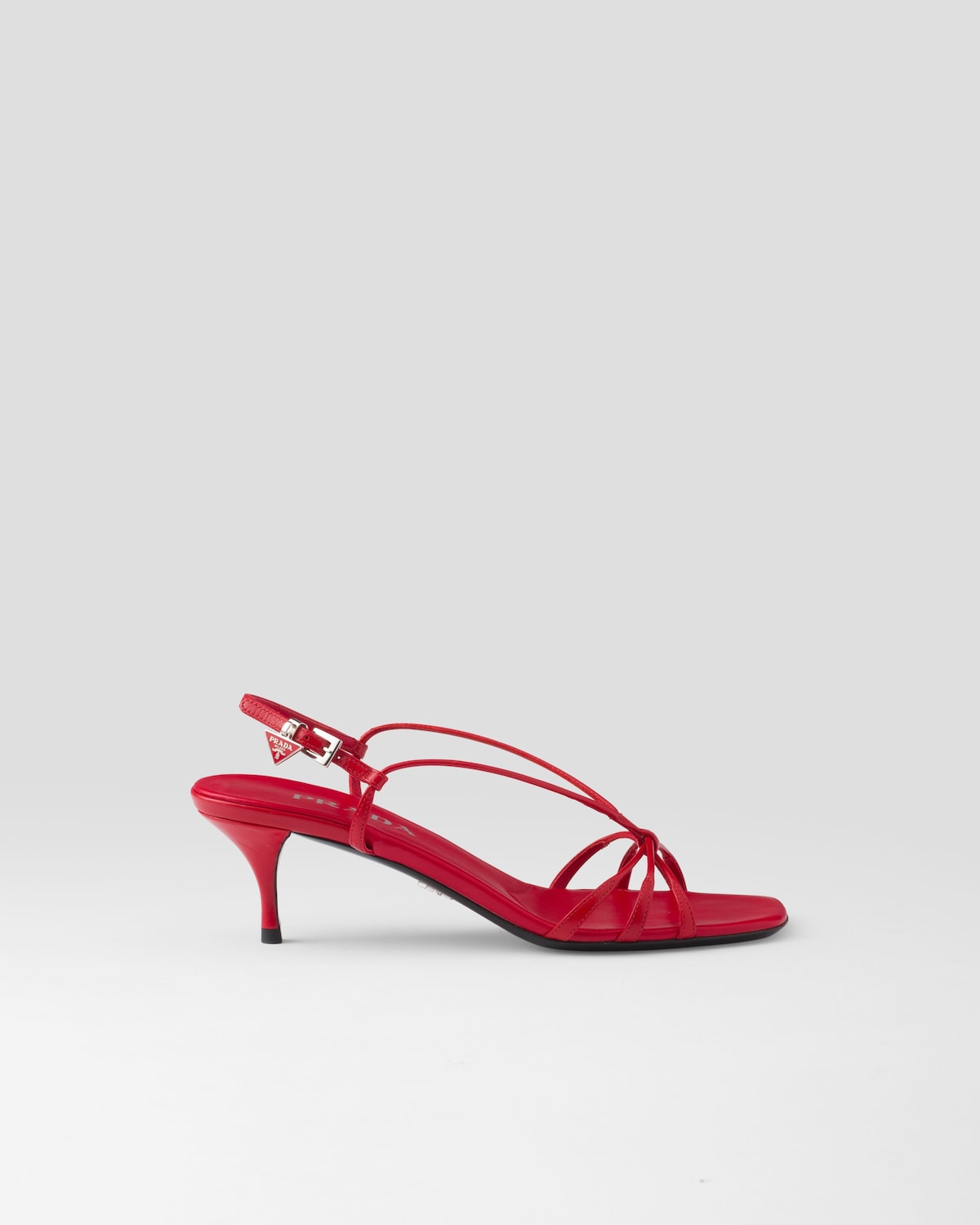Prada Sandalias de piel con tacón Precio ultrabajo