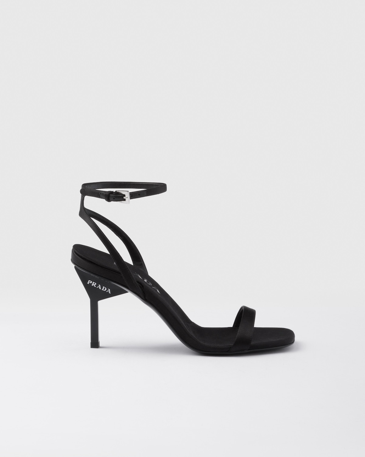 Prada Sandalias de satén de tacón alto