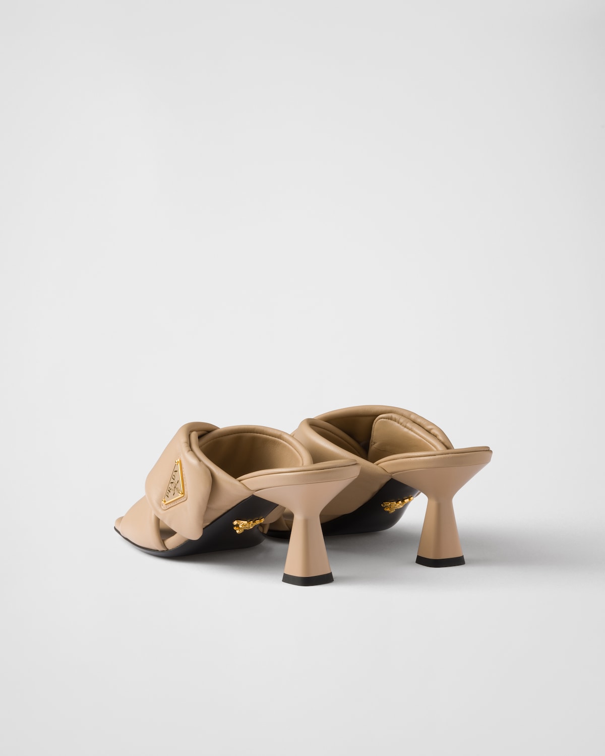 Prada Sandalias de napa acolchadas Rebajas baratas